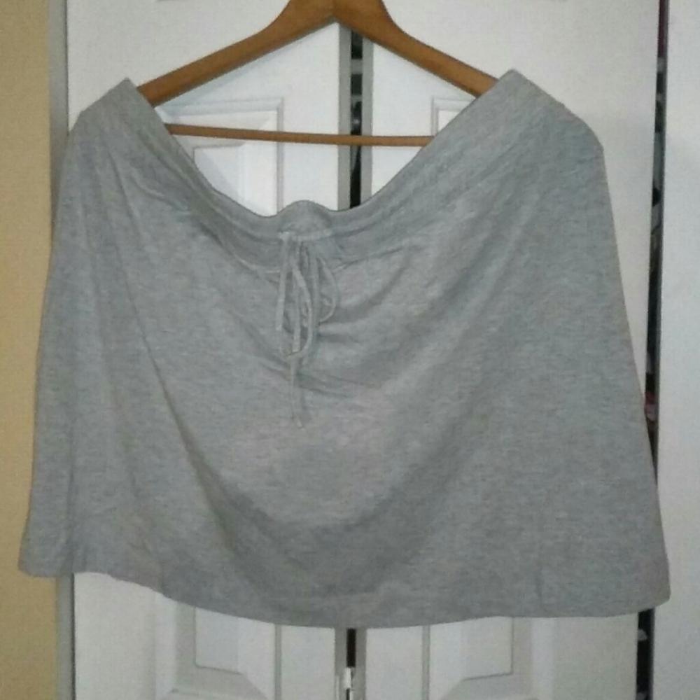 Soft grey tennis skirt